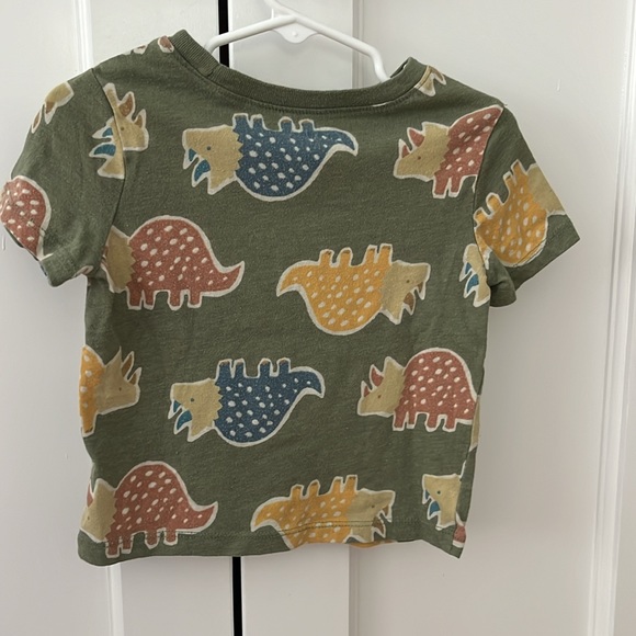 Boys Size 2T Old Navy Short Sleeve Shirt - Picture 2 of 3